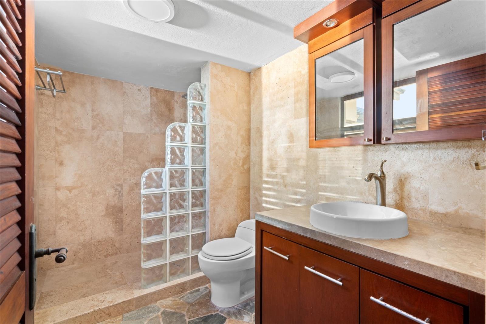 BARRIO FRAILES - Residential
