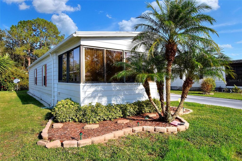 Photo of 4826 Colonnades Circle E, Lakeland, FL 33811 (MLS # L4954745)