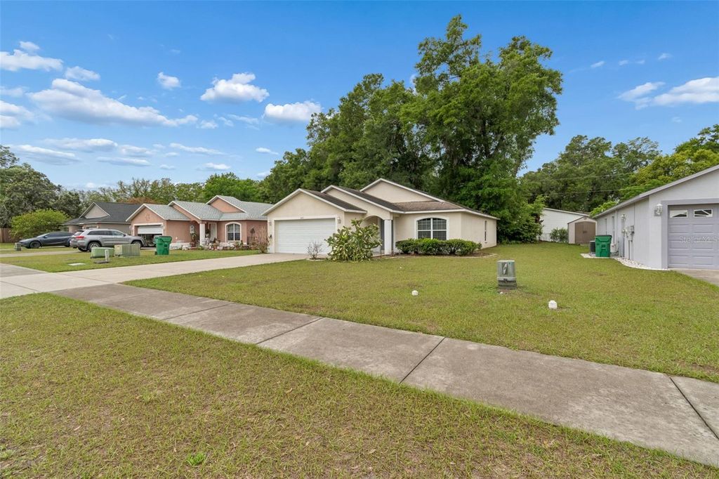 Photo of 4631 Eagle Ranch Drive, Zephyrhills, FL 33542 (MLS # W7884645)