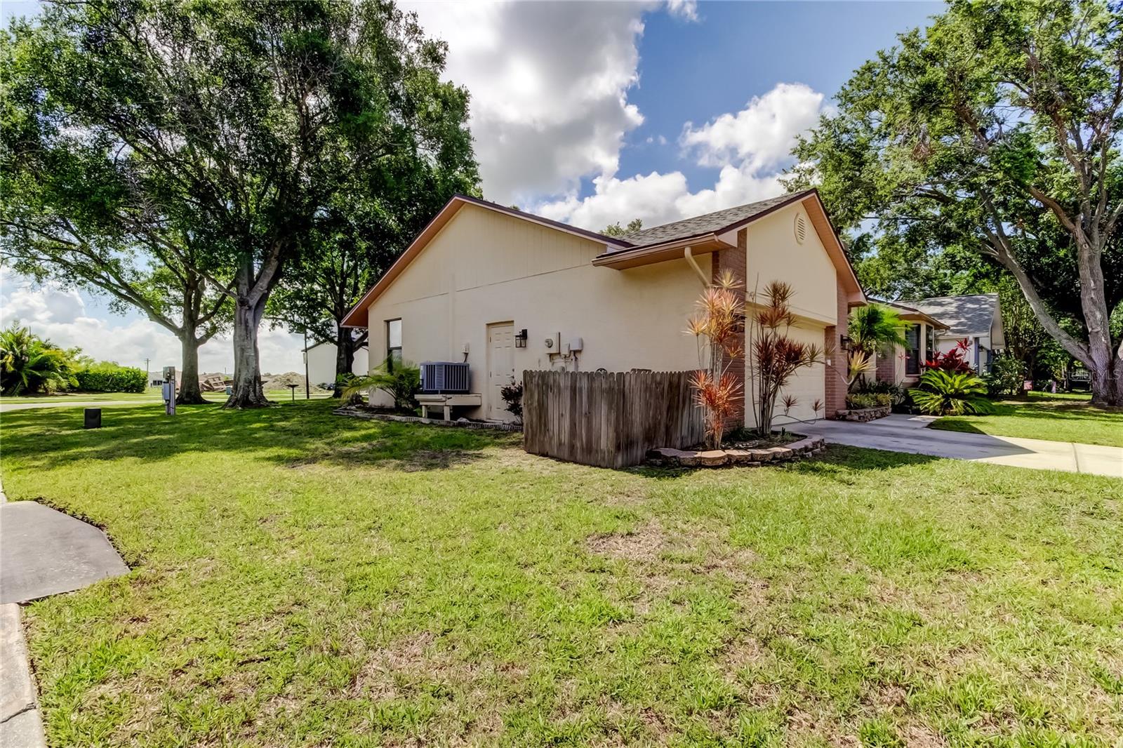 3410 BRIARWOOD LANE