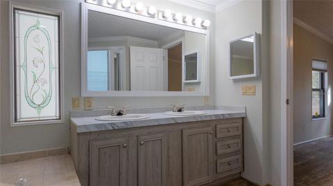 Tiny photo for 1154 SE 95th Street, Ocala, FL 34480 (MLS # OM719522)