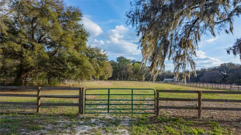 Tiny photo for 1154 SE 95th Street, Ocala, FL 34480 (MLS # OM719522)
