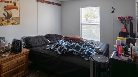 Tiny photo for 1154 SE 95th Street, Ocala, FL 34480 (MLS # OM719522)