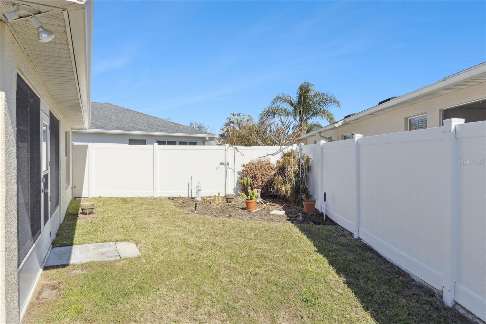 TRADITIONS PH 01 - Residential