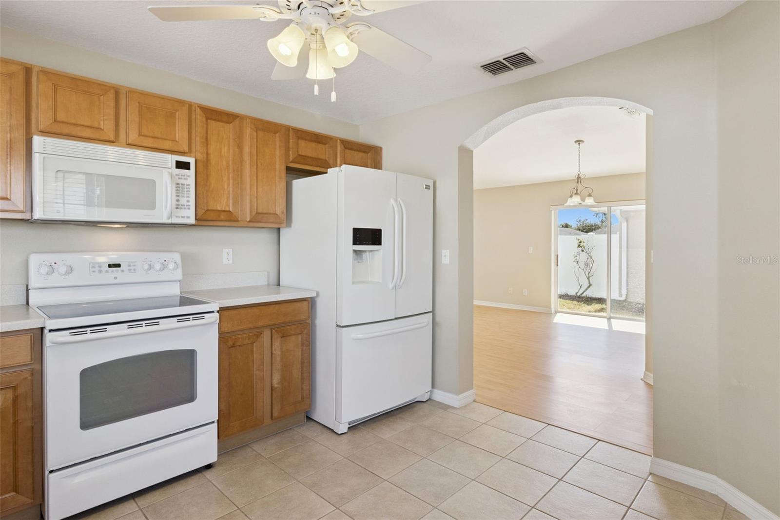 TRADITIONS PH 01 - Residential