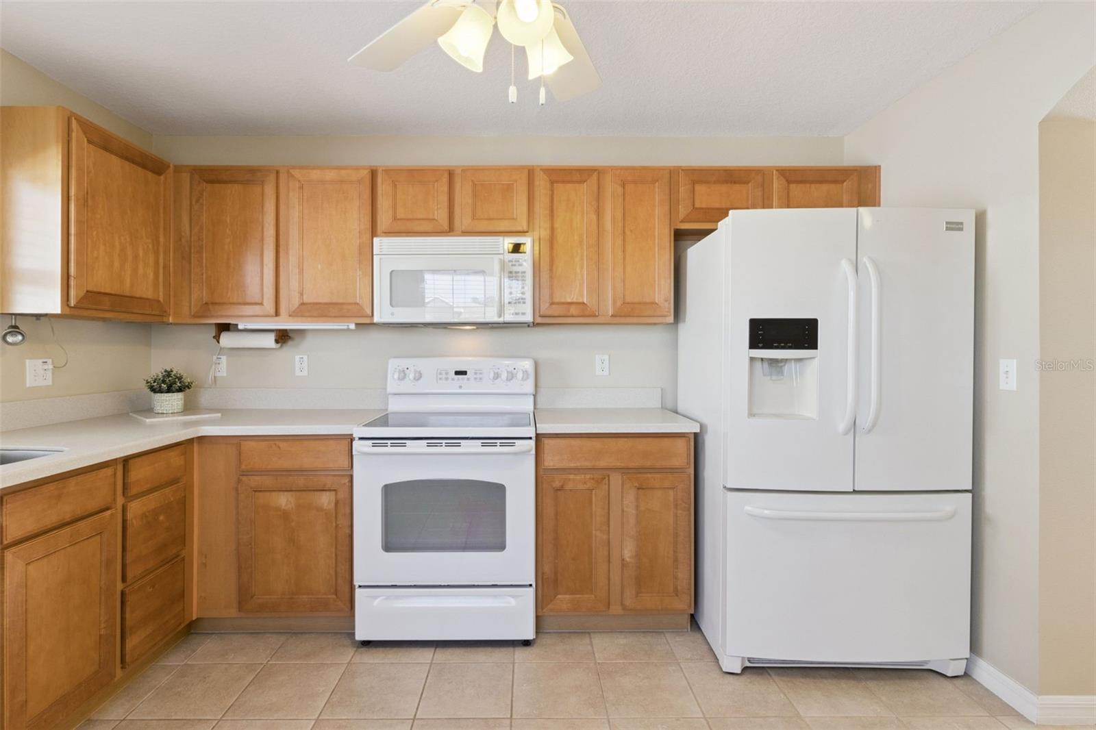 TRADITIONS PH 01 - Residential