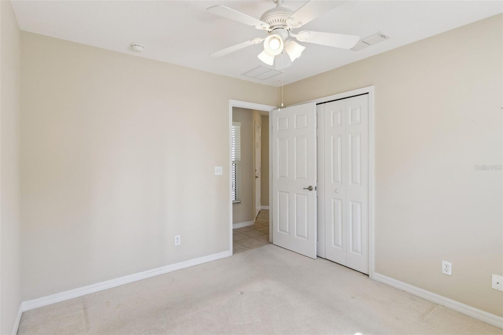 TRADITIONS PH 01 - Residential