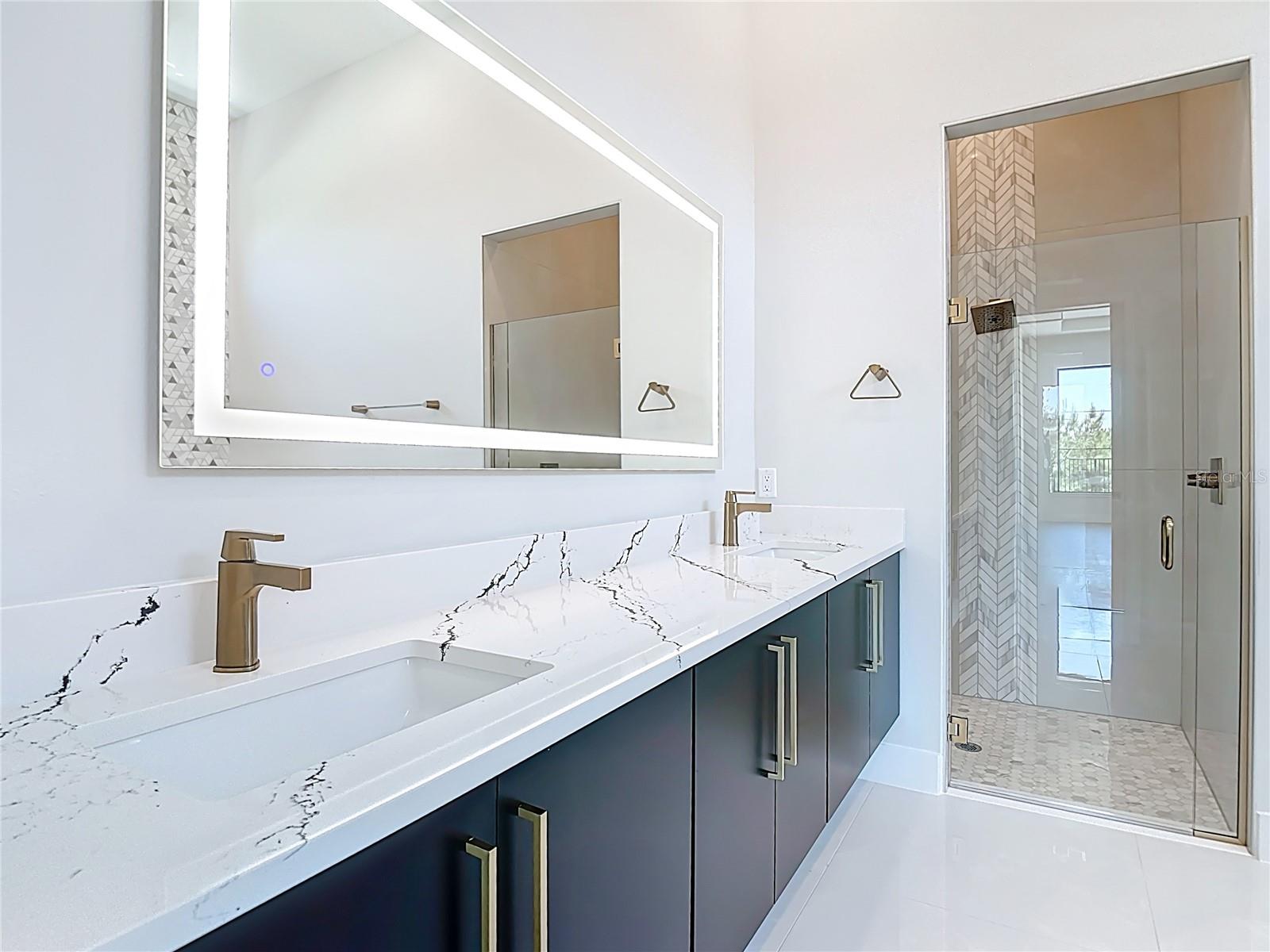 REUNION WEST - Residential