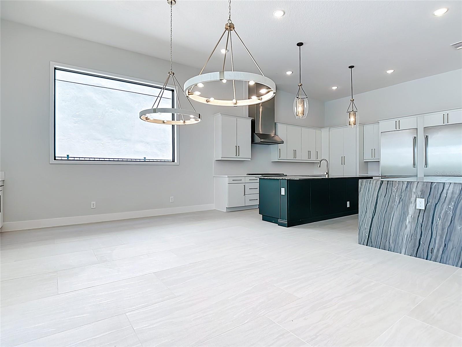 REUNION WEST - Residential