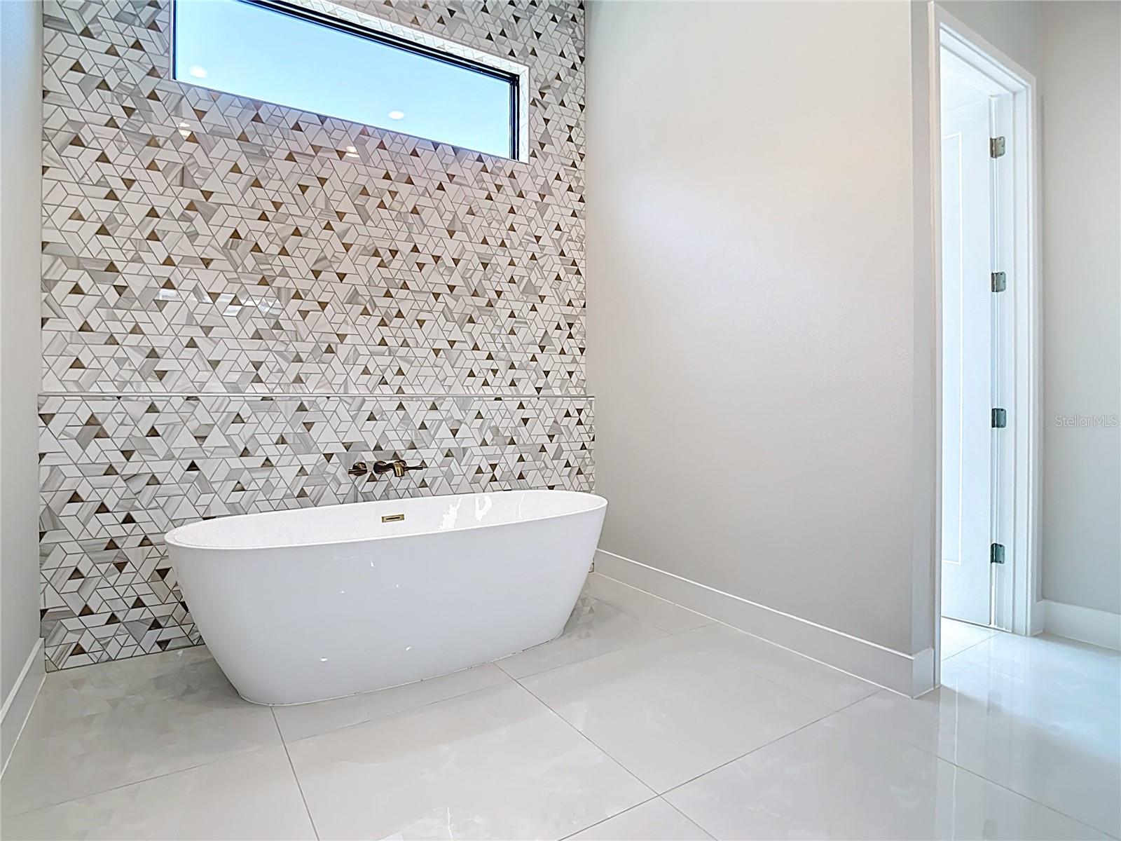 REUNION WEST - Residential