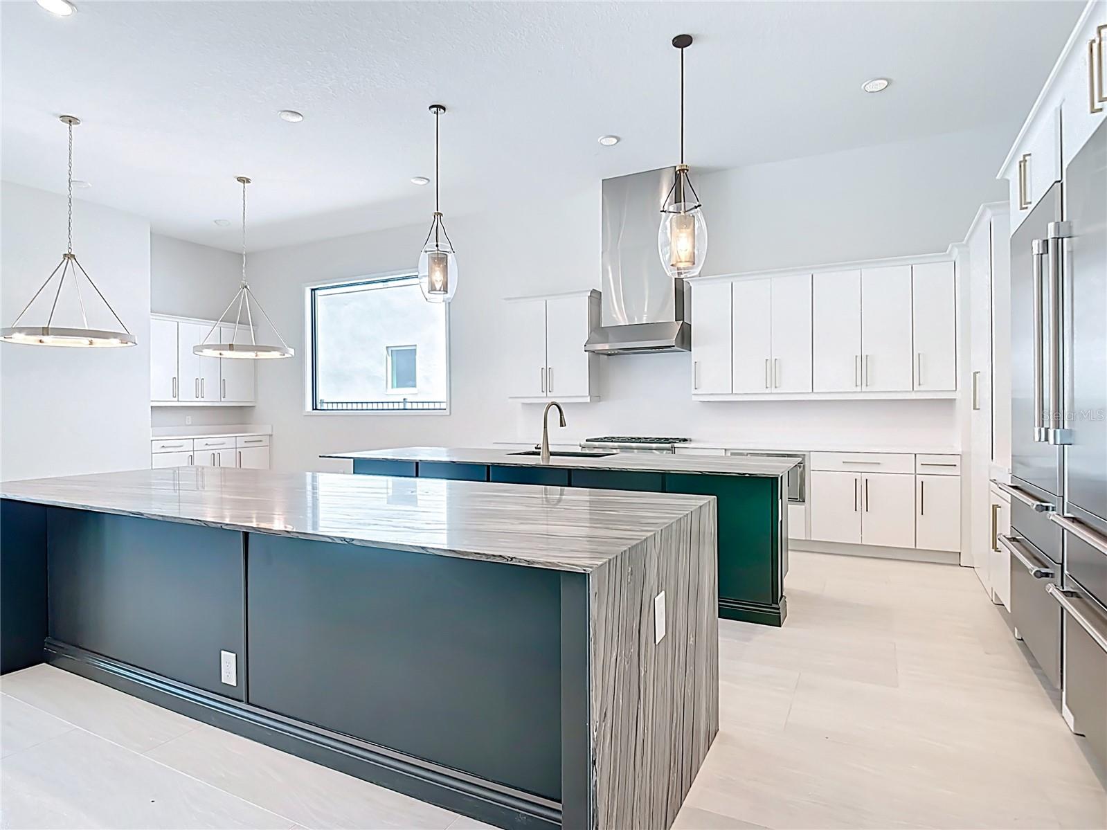 REUNION WEST - Residential