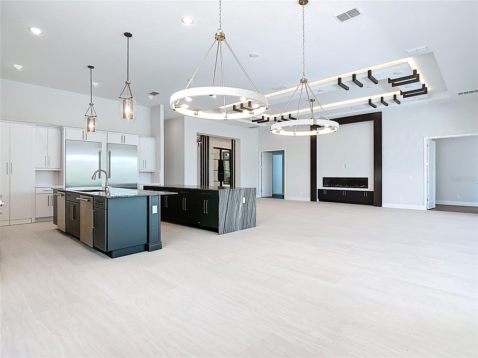 REUNION WEST - Residential