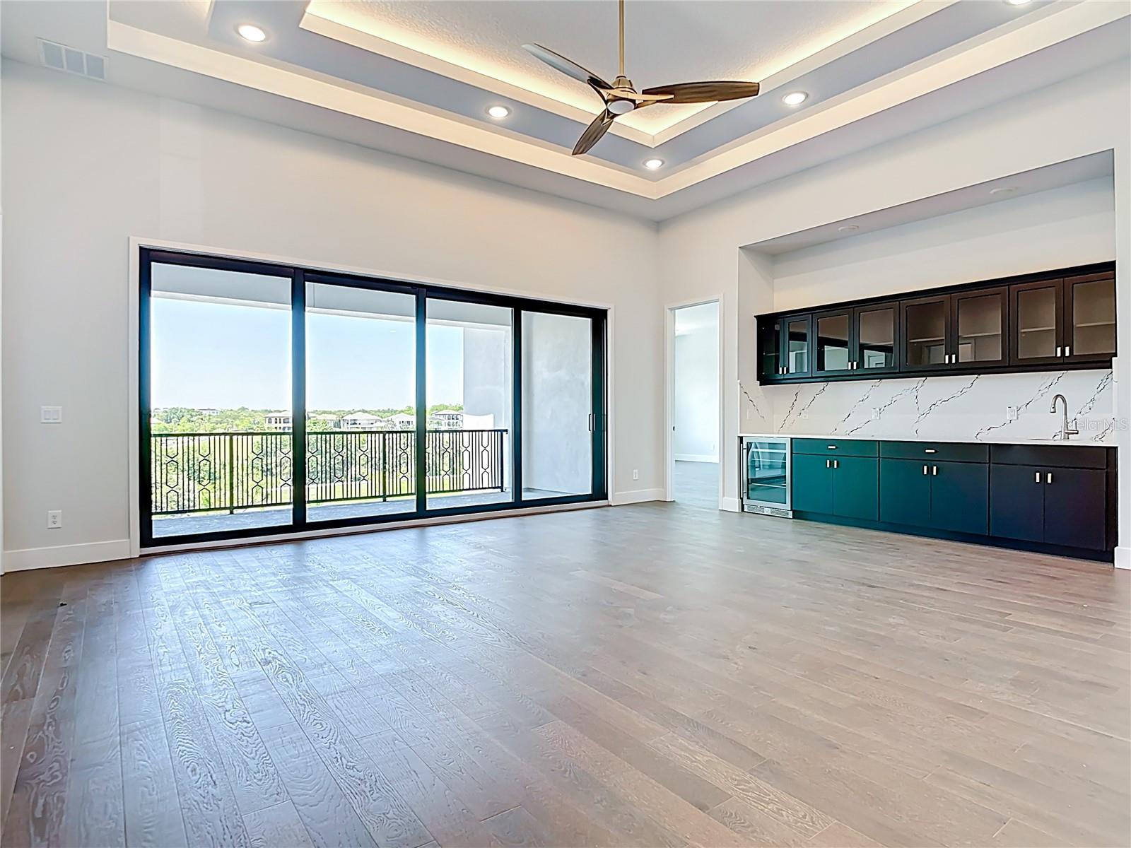 REUNION WEST - Residential