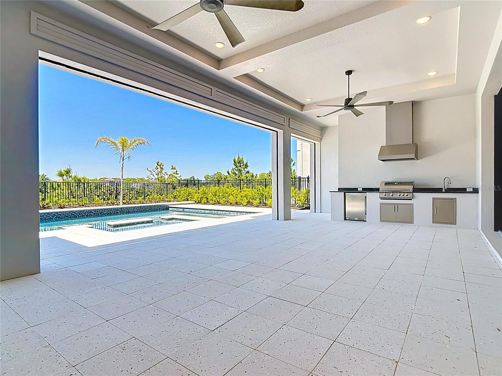 REUNION WEST - Residential