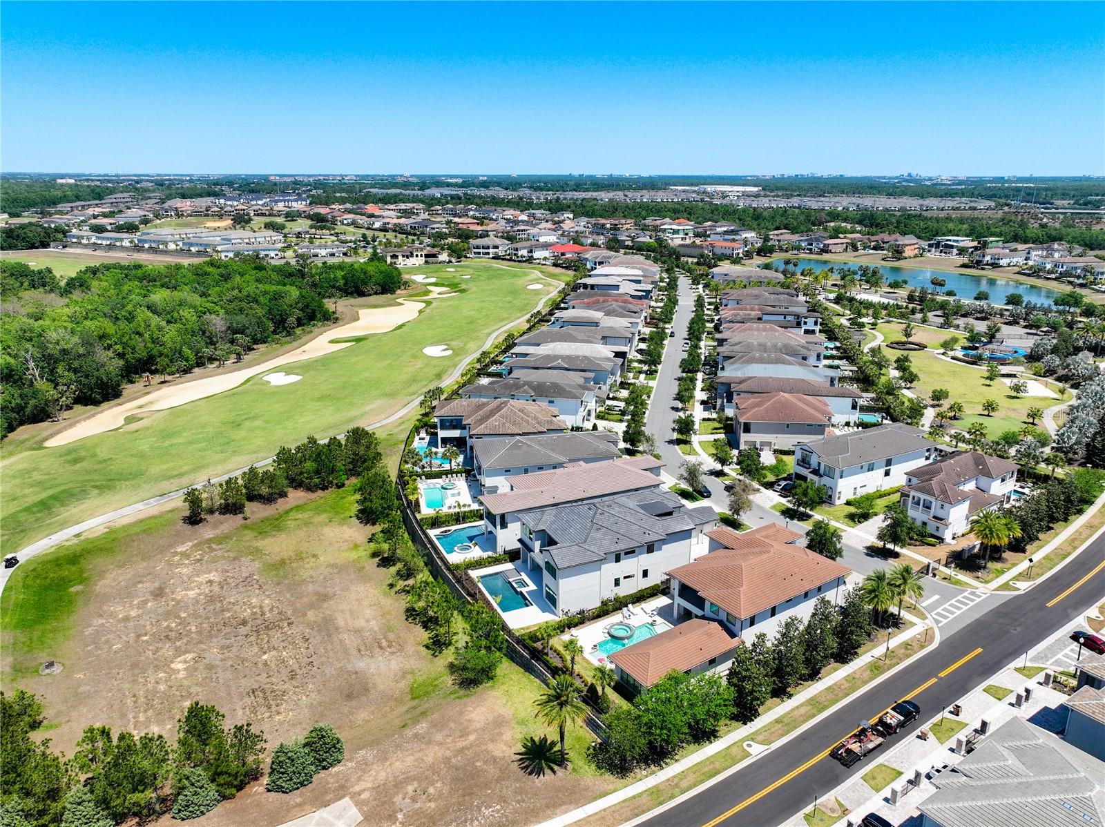 REUNION WEST - Residential