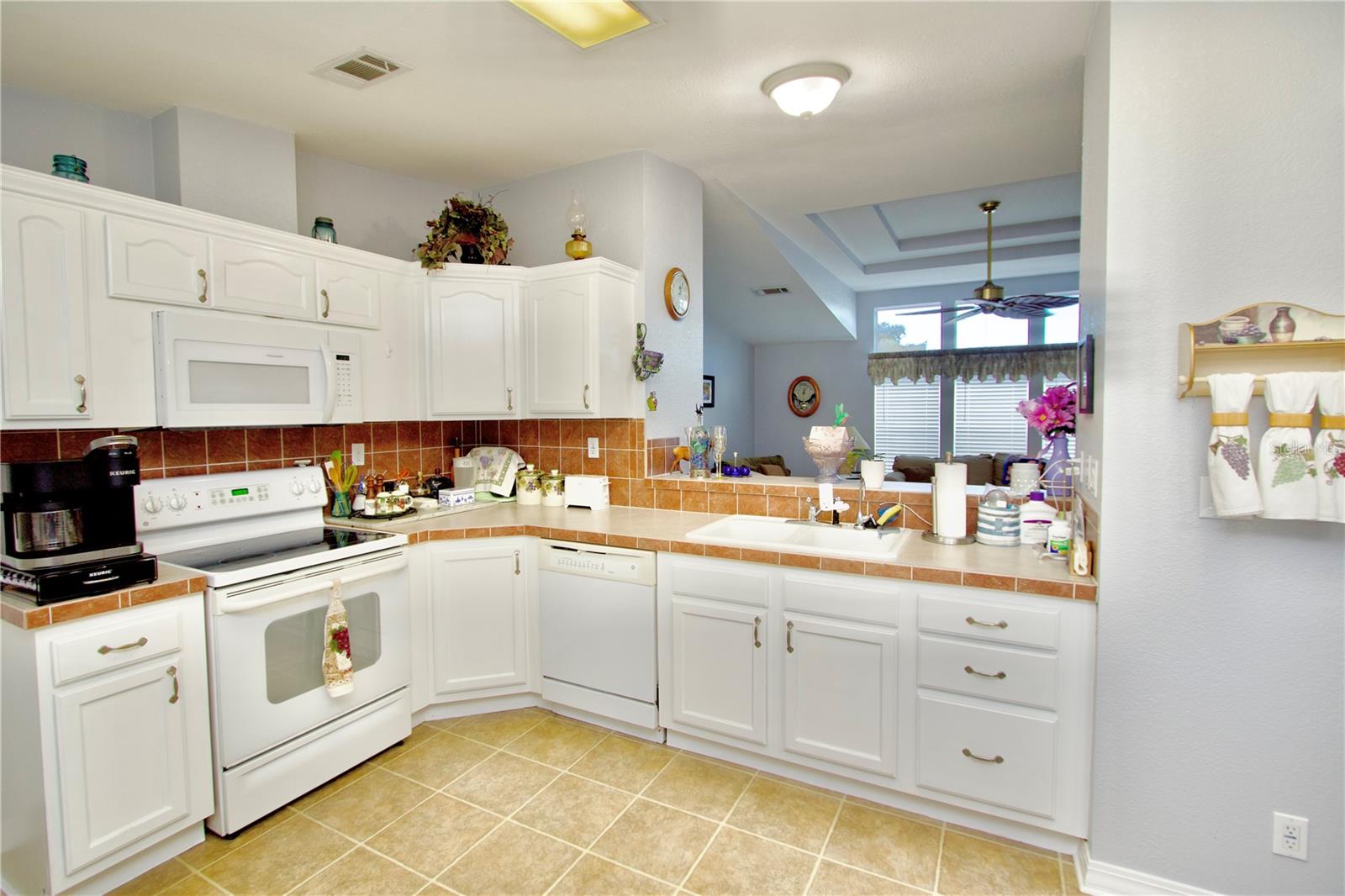 DORAL RO ASSOCIATION INC UNREC - Residential