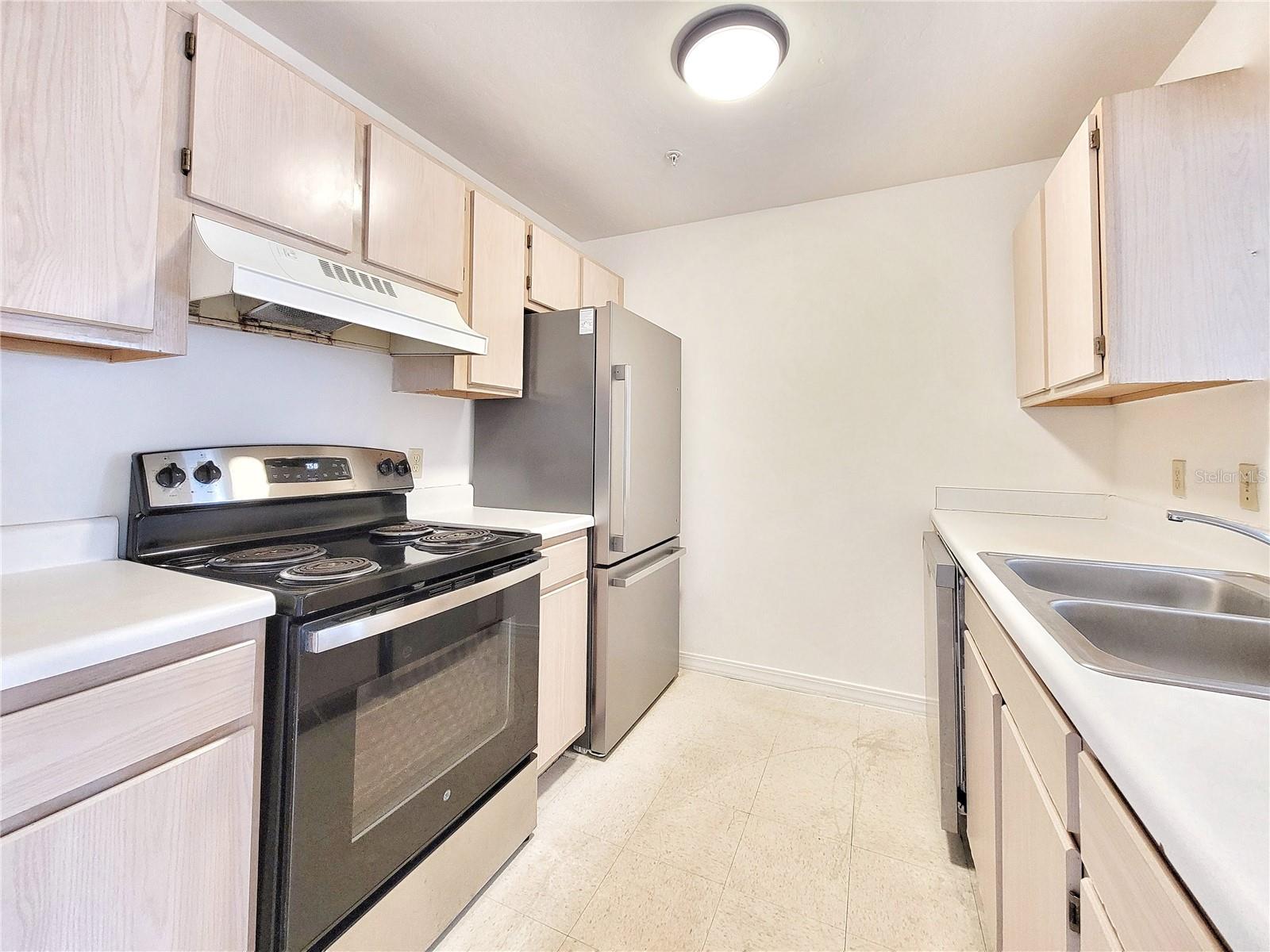 CAMPUS EDGE CONDO - Residential