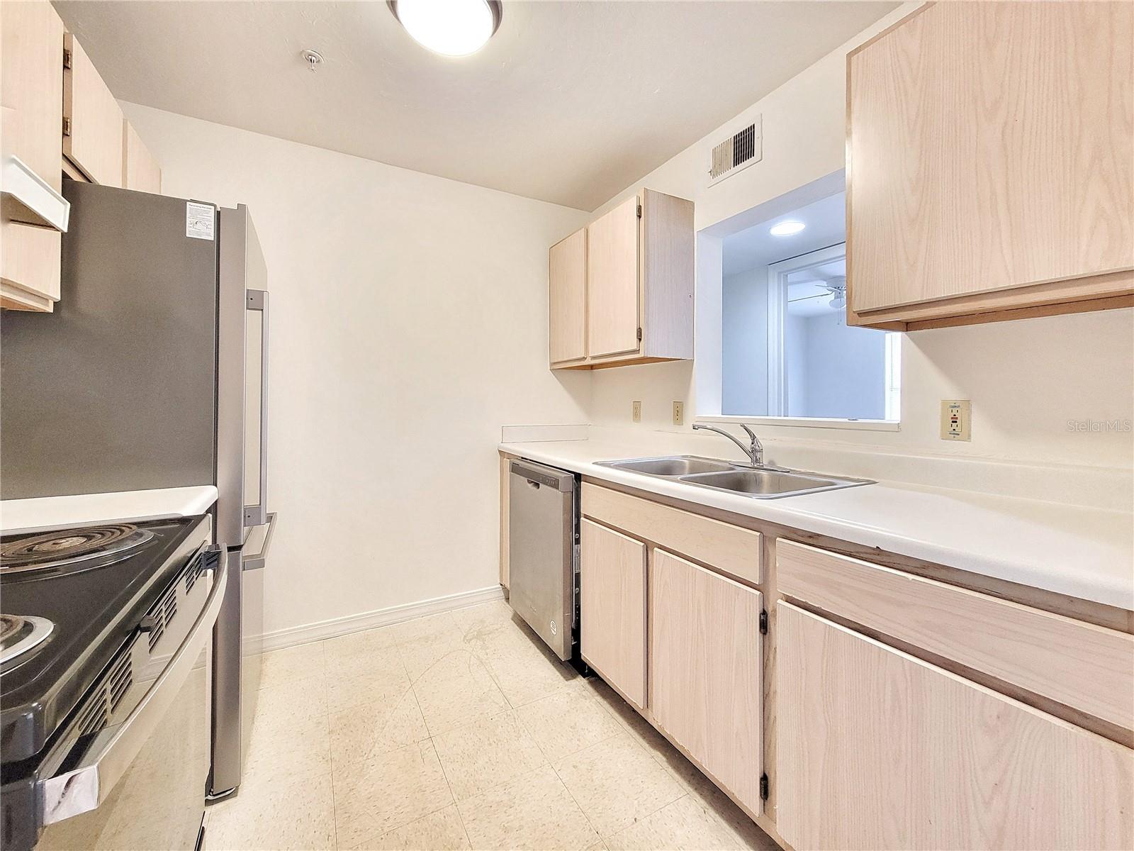 CAMPUS EDGE CONDO - Residential