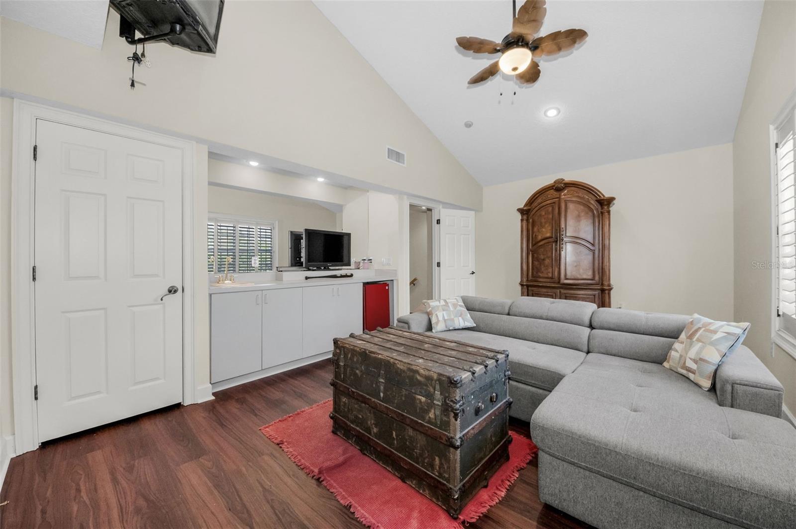 BOOT RANCH - EAGLE WATCH - Residential