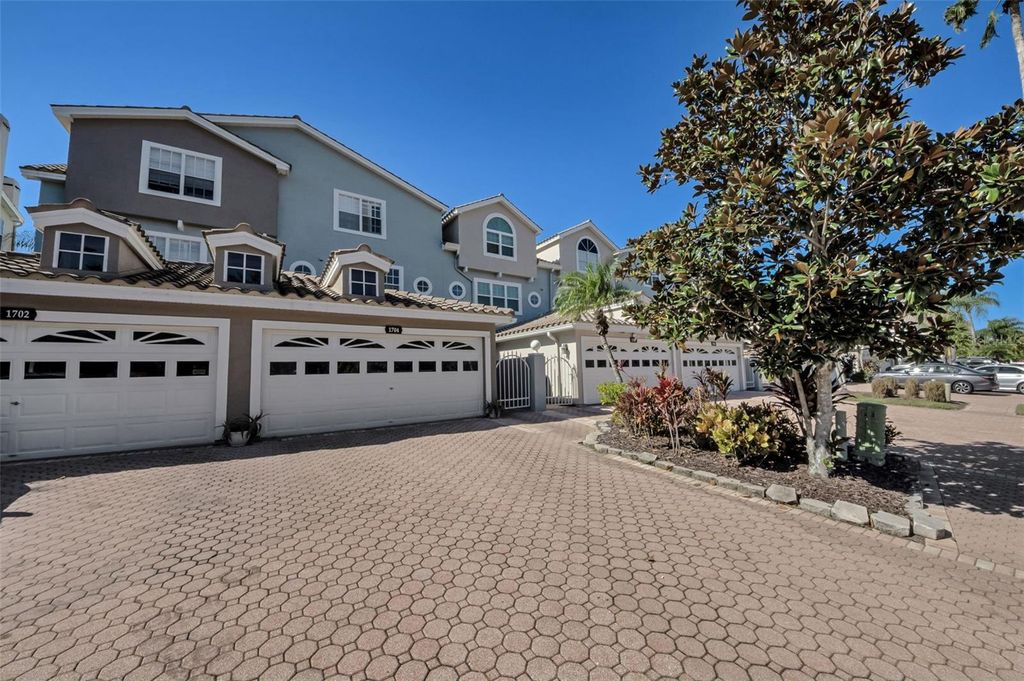 Photo of 1704 Lago Vista Boulevard, Palm Harbor, FL 34685 (MLS # TB8448718)