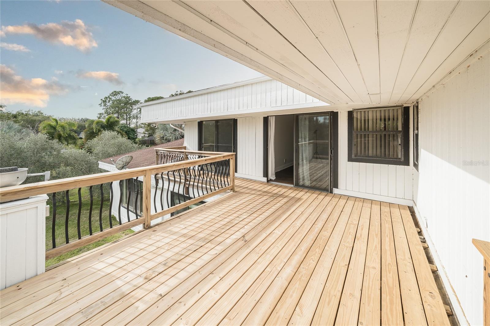 CARROLLWOOD VILLAGE SEC ON - Residential