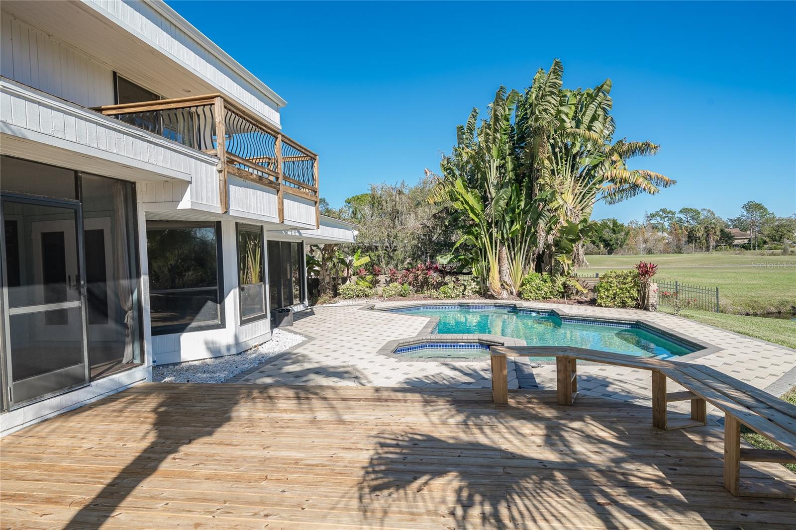 CARROLLWOOD VILLAGE SEC ON - Residential