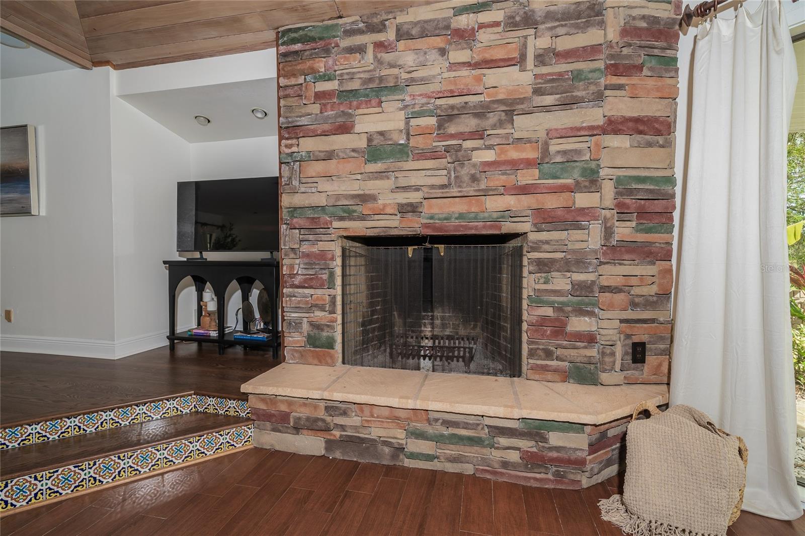 CARROLLWOOD VILLAGE SEC ON - Residential