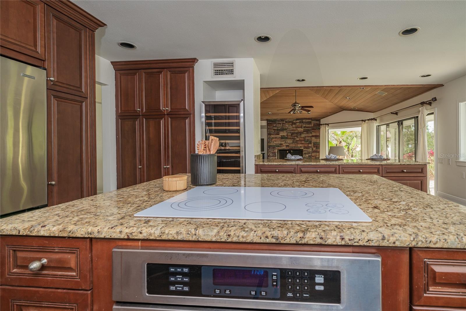 CARROLLWOOD VILLAGE SEC ON - Residential