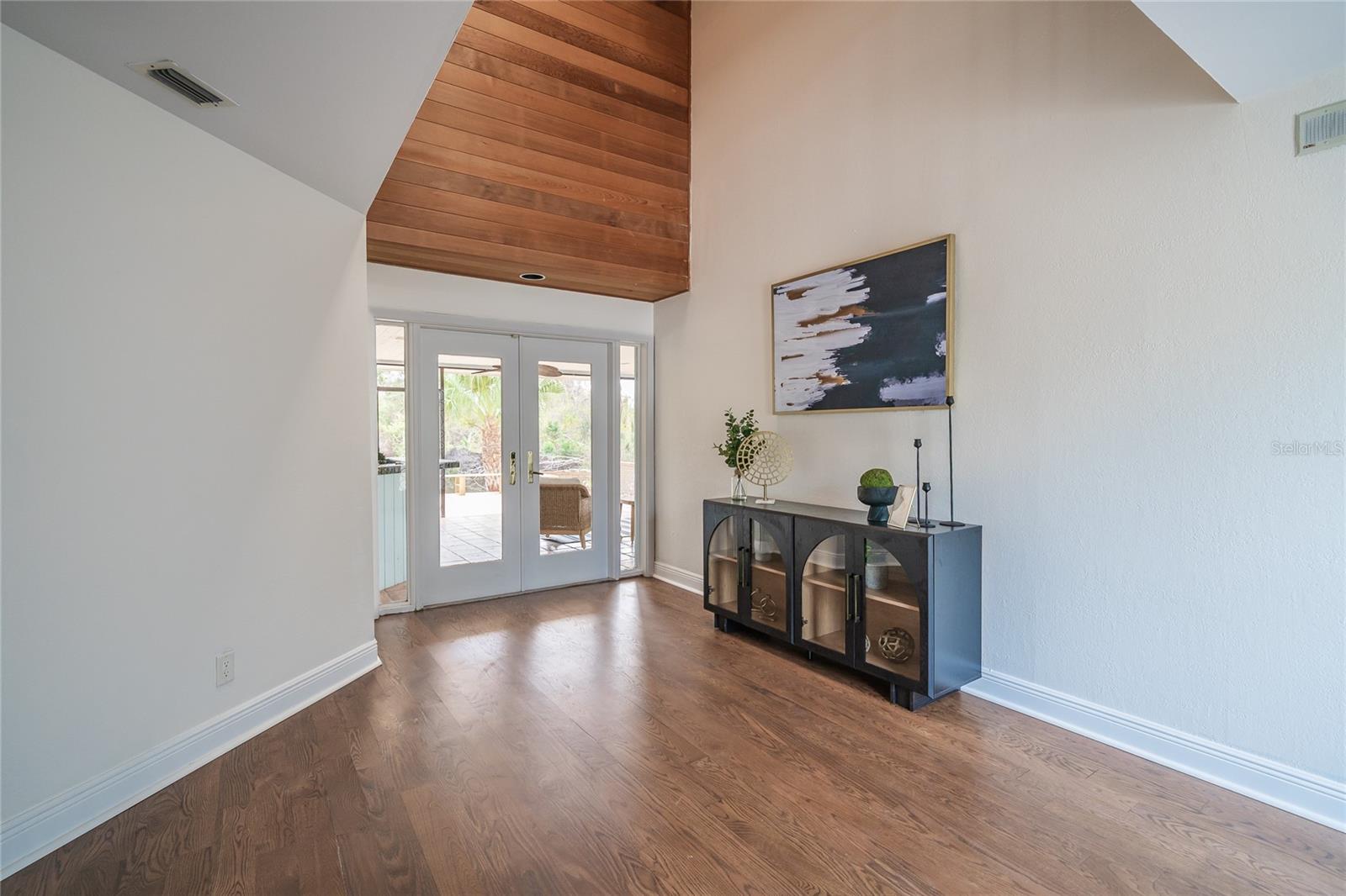 CARROLLWOOD VILLAGE SEC ON - Residential