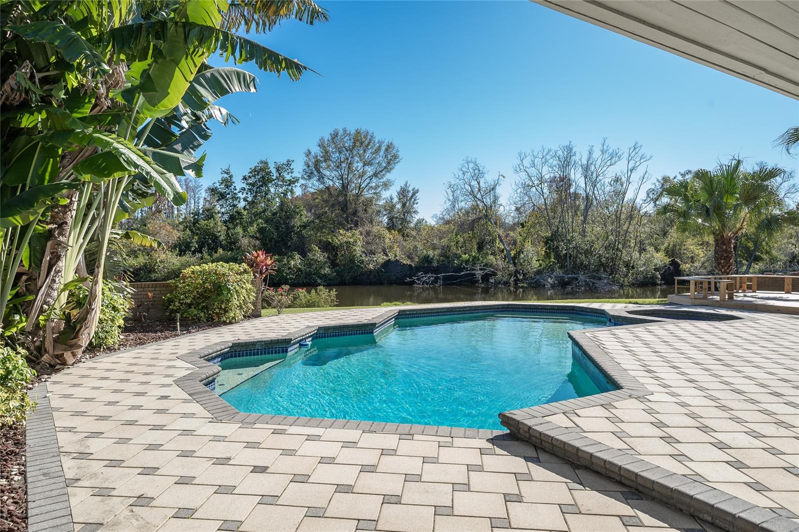 CARROLLWOOD VILLAGE SEC ON - Residential