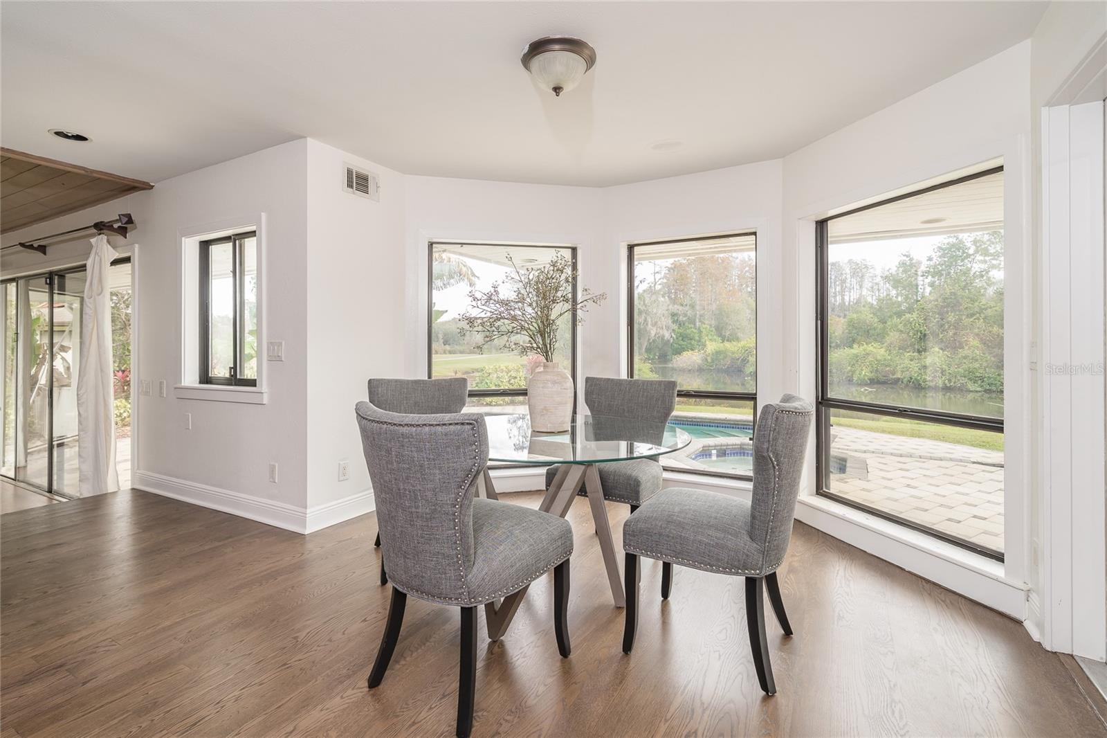 CARROLLWOOD VILLAGE SEC ON - Residential