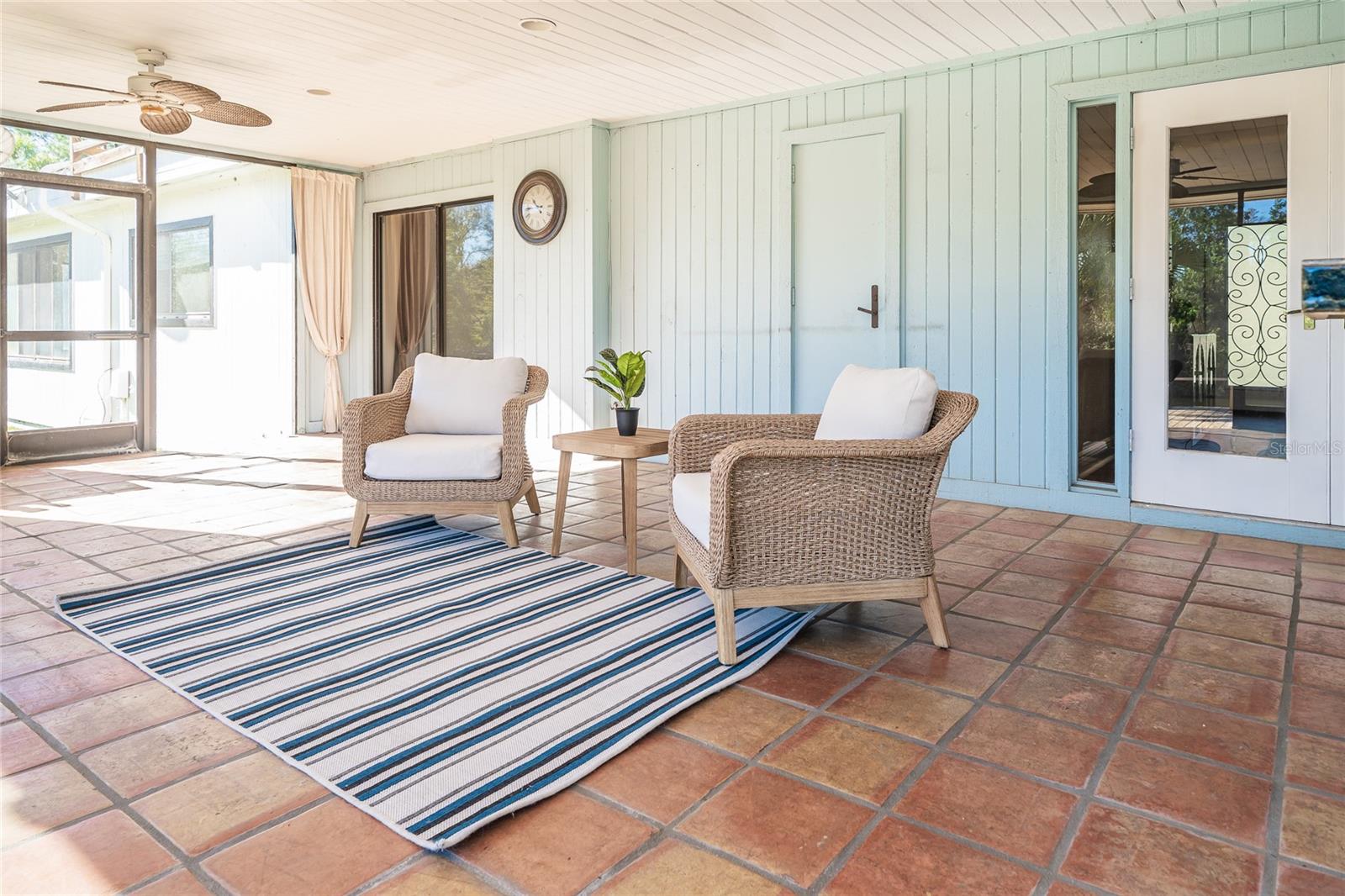 CARROLLWOOD VILLAGE SEC ON - Residential