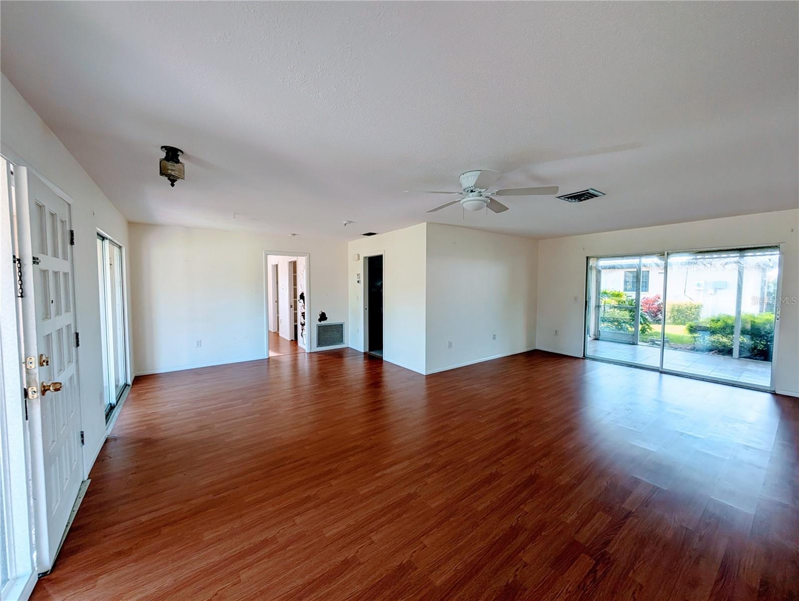 SORRENTO VILLAS 5 - Residential