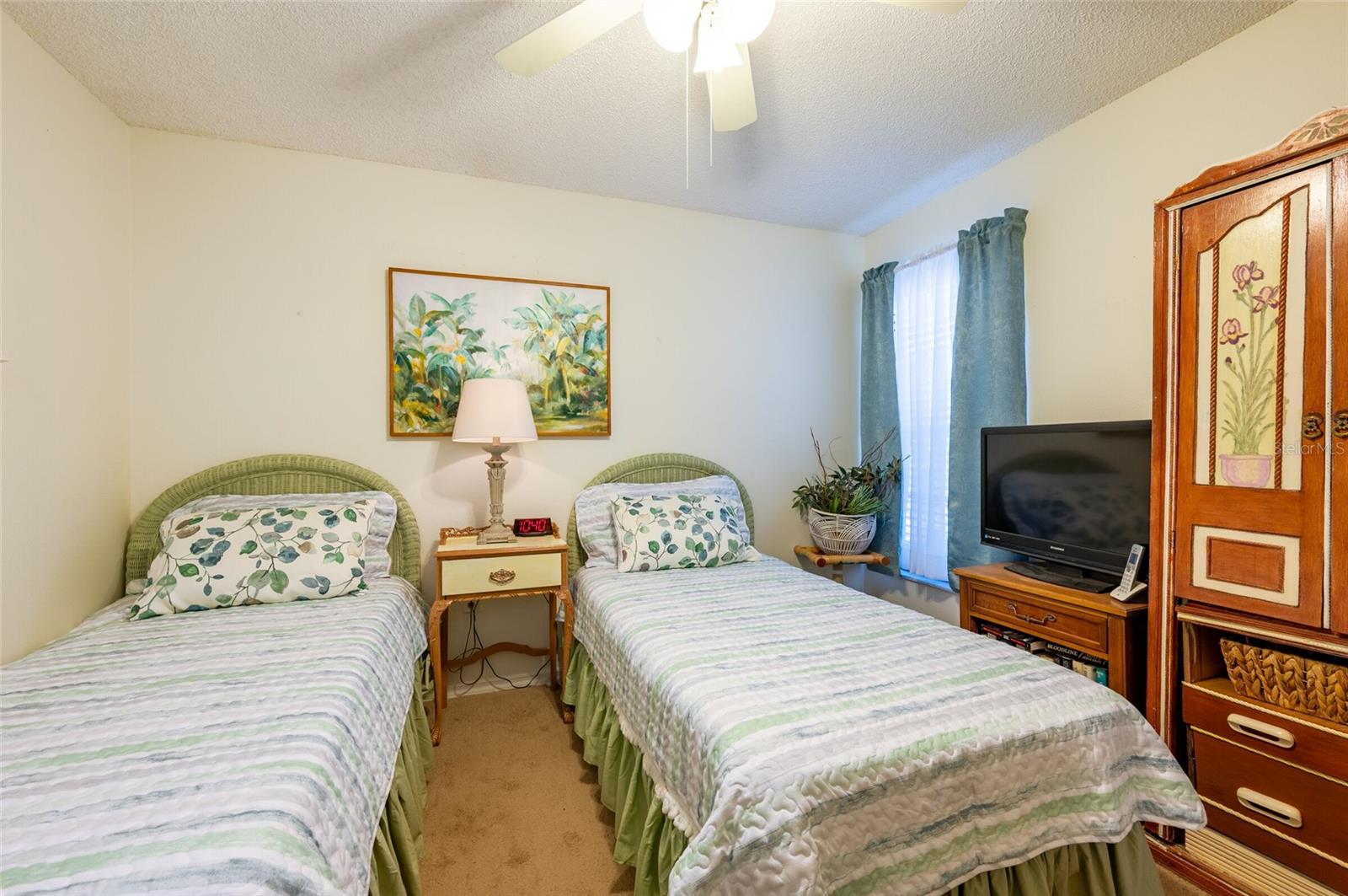 CYPRESS RUN AT MEADOW OAKS - Residential