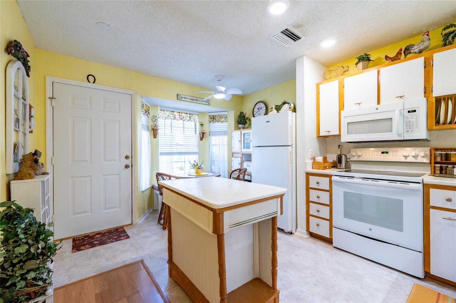 CYPRESS RUN AT MEADOW OAKS - Residential