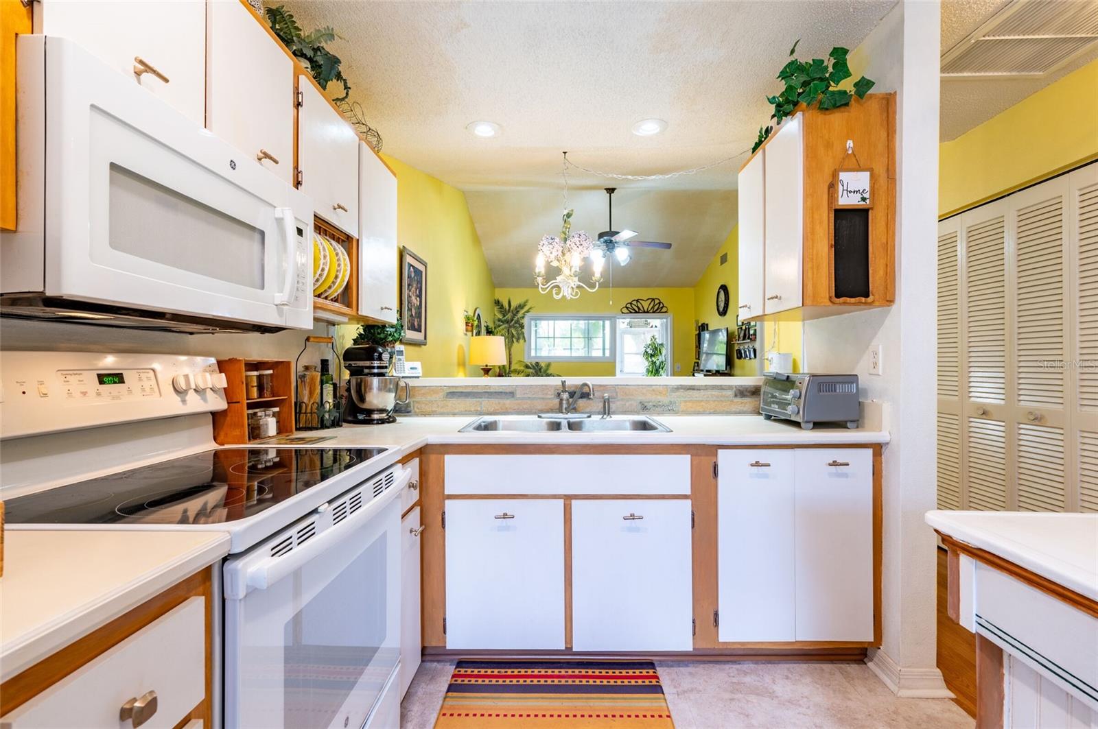 CYPRESS RUN AT MEADOW OAKS - Residential