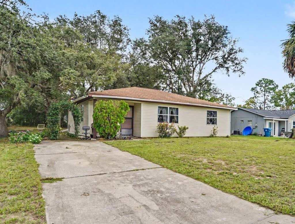 Photo of 12155 Bagdad Street, Spring Hill, FL 34608 (MLS # TB8537928)