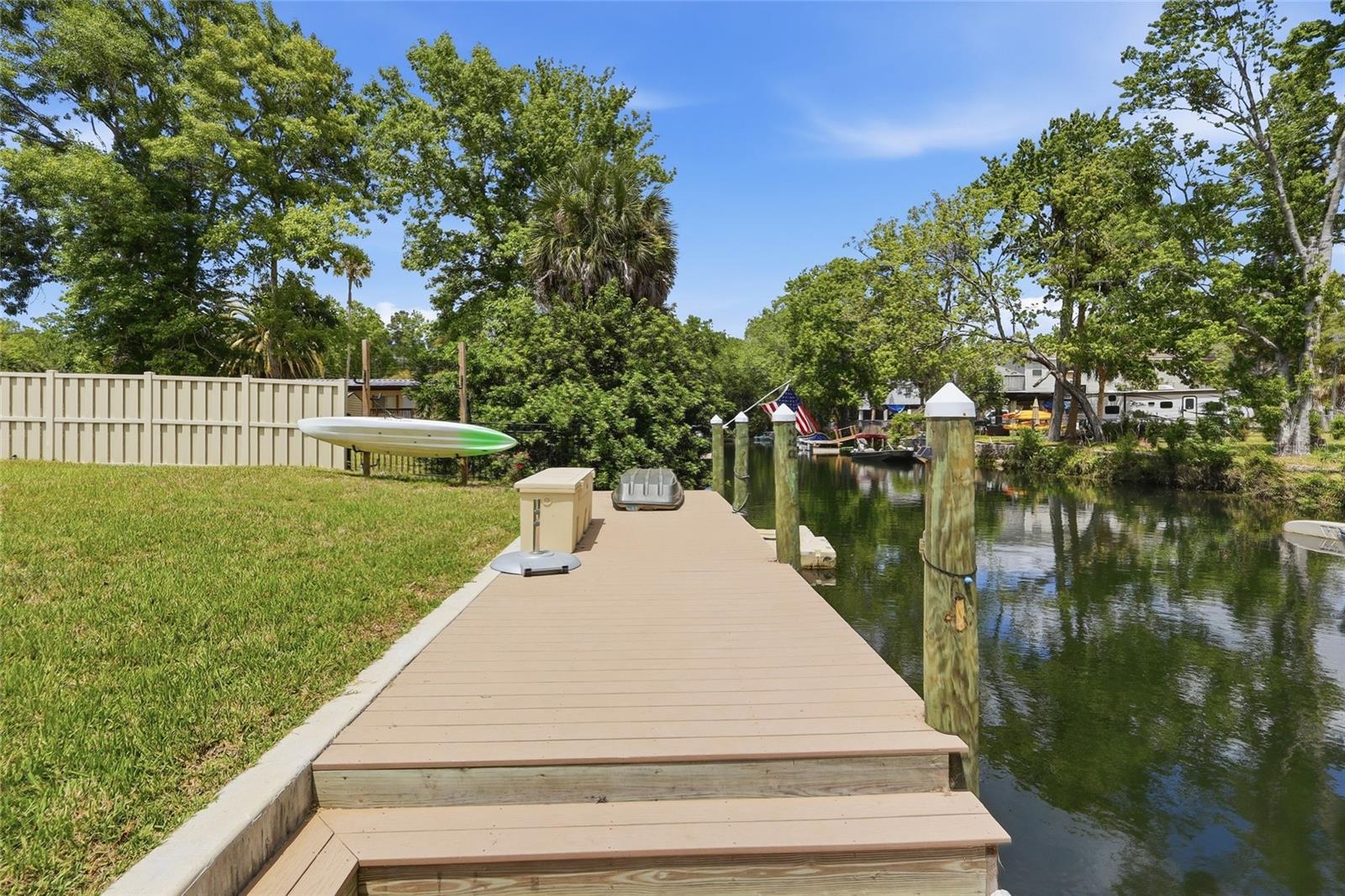 WEEKI WACHEE GARDENS - Land