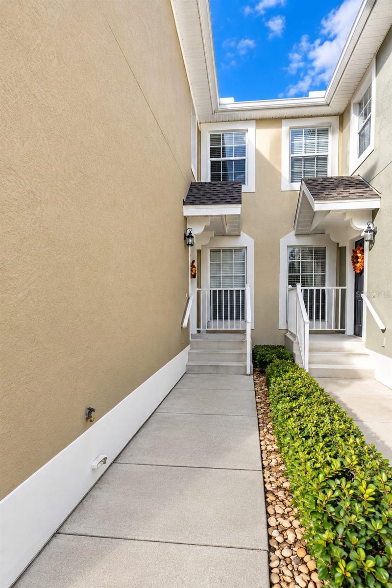 512 HOCKENDALE COVE 1