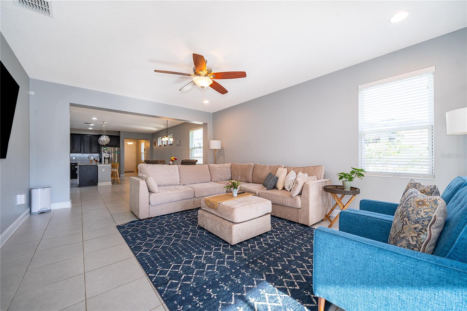 SUMMERLAKE GRVS - Residential