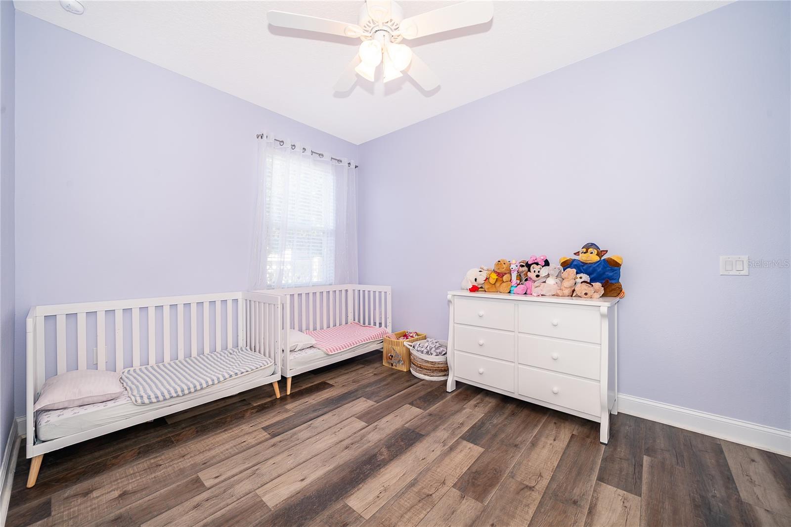 SUMMERLAKE GRVS - Residential