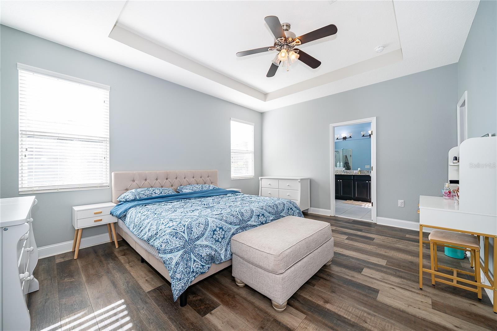 SUMMERLAKE GRVS - Residential