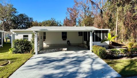 A home in BROOKSVILLE