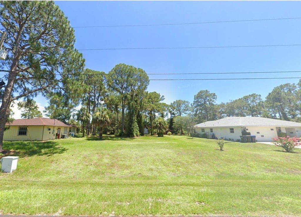 Photo of 17 Traverse Avenue, North Port, FL 34286 (MLS # C7530381)