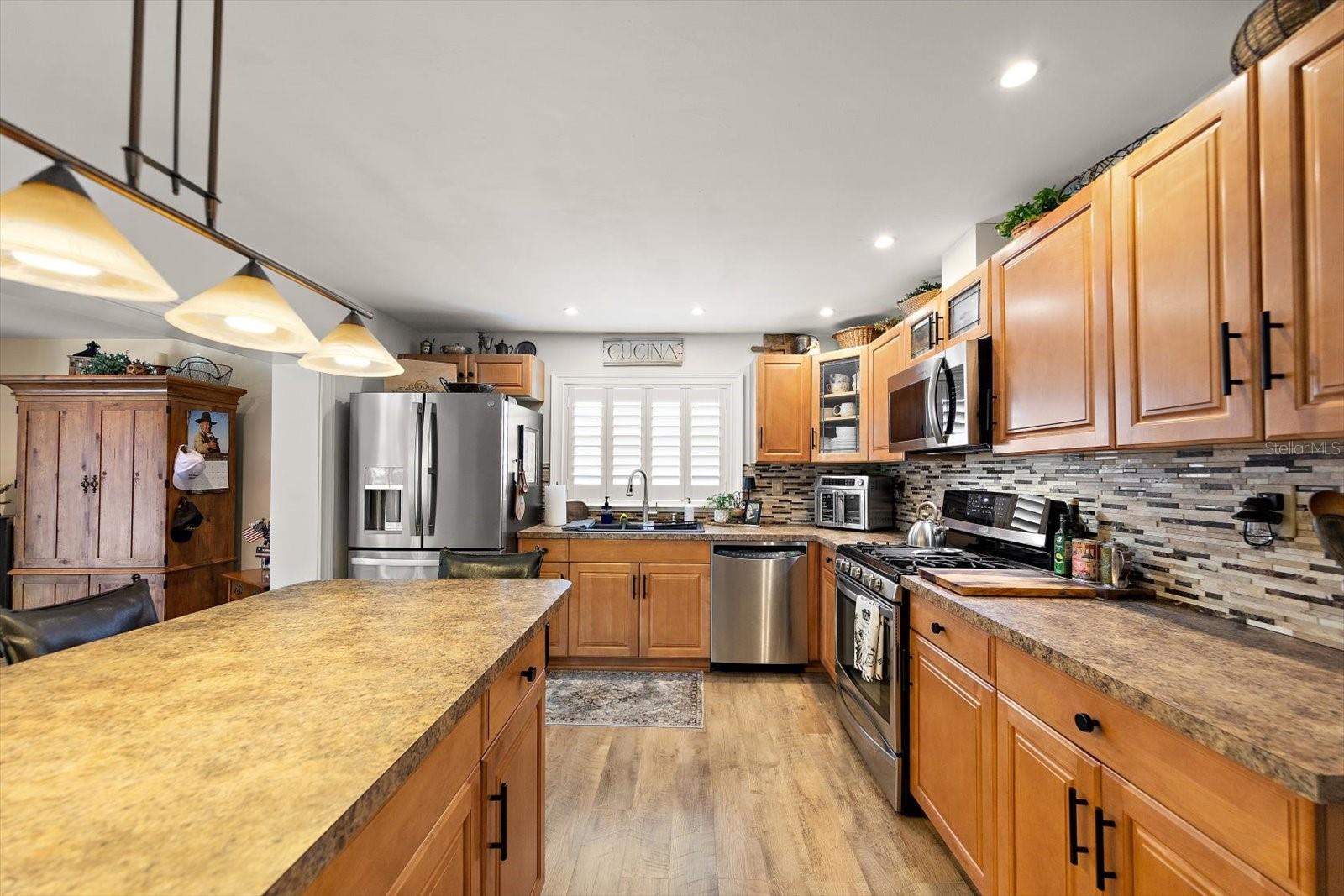 OAKHURST GROVES 2ND ADD - Residential