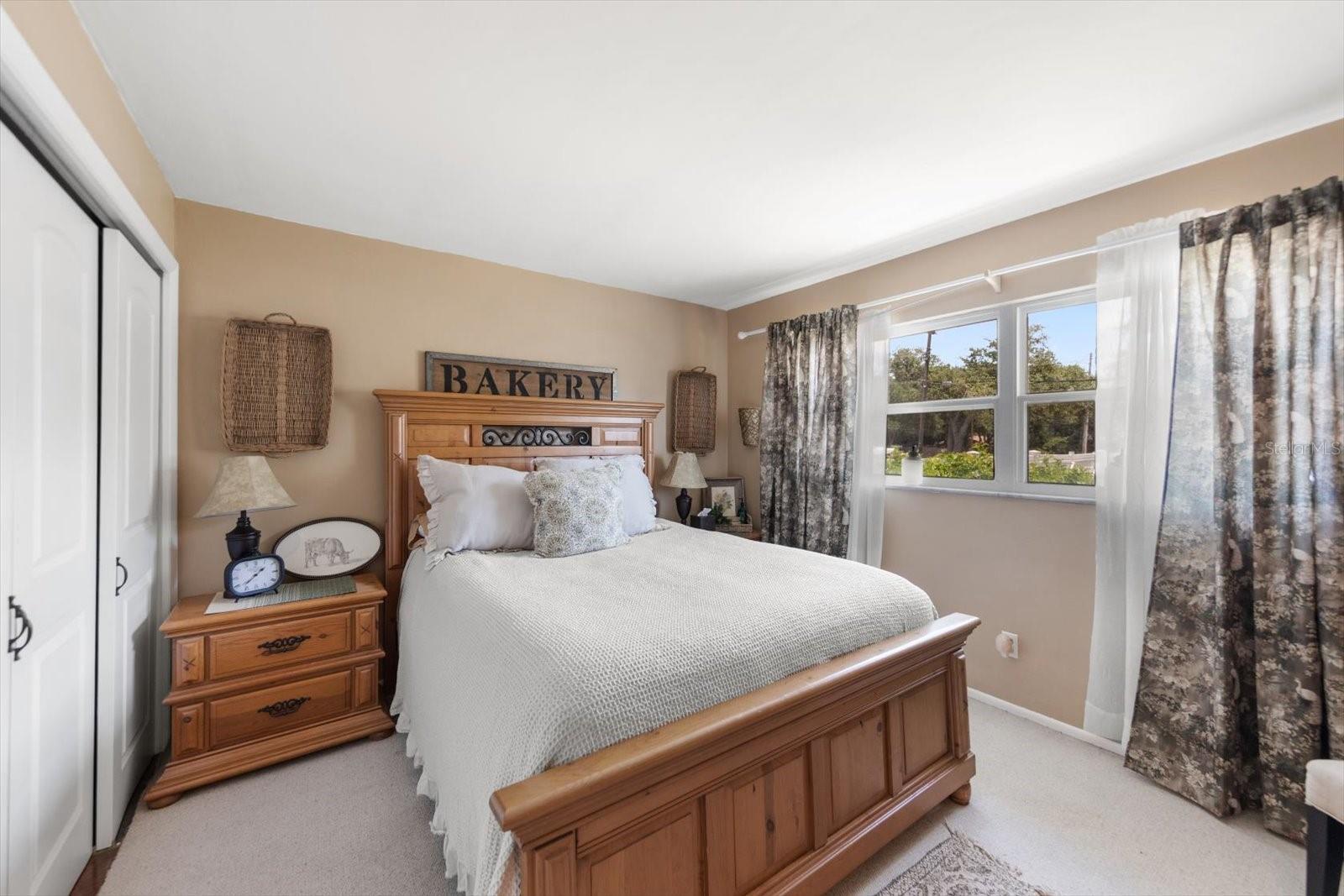 OAKHURST GROVES 2ND ADD - Residential