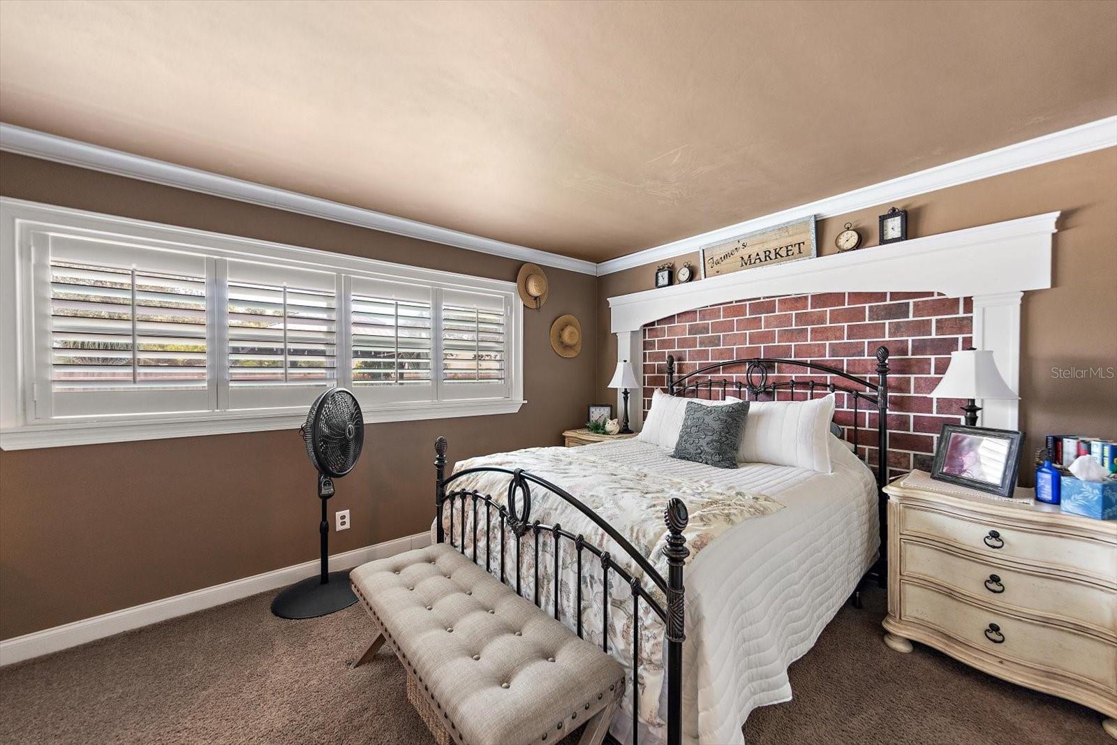 OAKHURST GROVES 2ND ADD - Residential