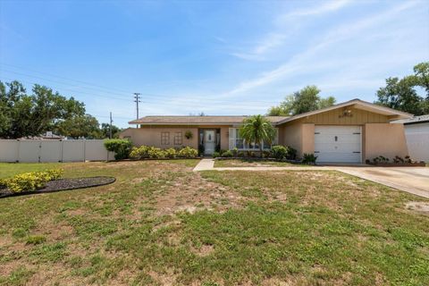 Photo of 13720 94th Avenue, Seminole, FL 33776 (MLS # TB8512629)