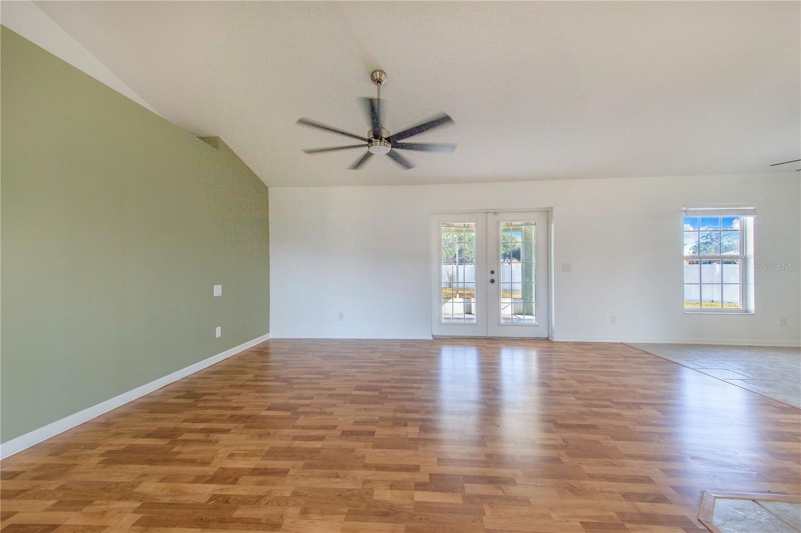 COUNTRY WALK PH 02 - Residential