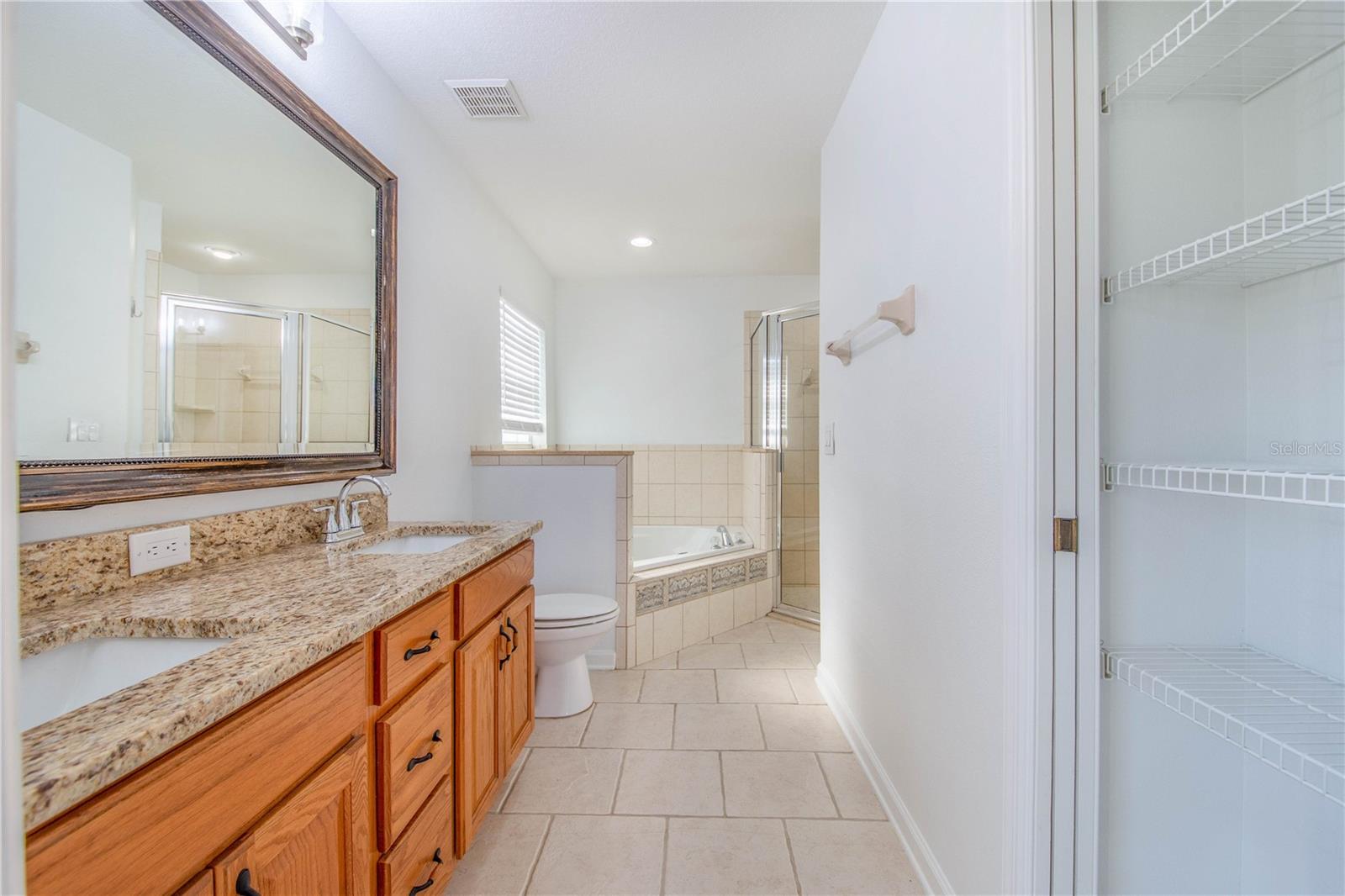 COUNTRY WALK PH 02 - Residential